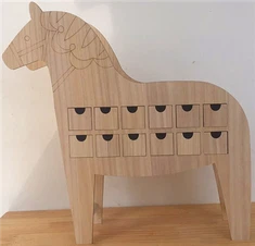 Adventski kalendar u stilu trojanskog konja